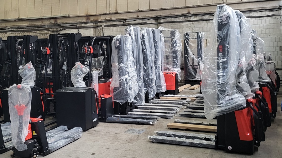 Тест-драйв складской техники на нашем складе в Коломне