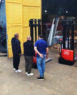 Тест-драйв складской техники на нашем складе в Коломне